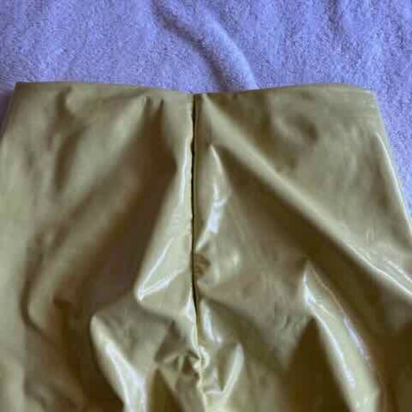 Commando Faux Patent Leather Legging Size Large Limeade PreOwned - Picture 10 of 10